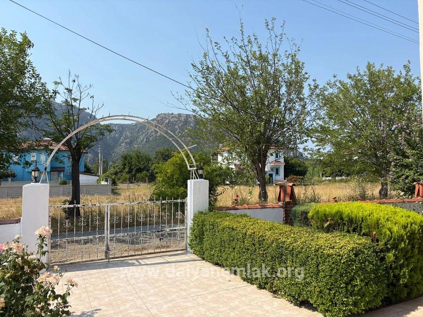 6+2-Zimmer Einfamilienhaus Zu verkaufen in Okçular Bz. Ortaca - 514 m²