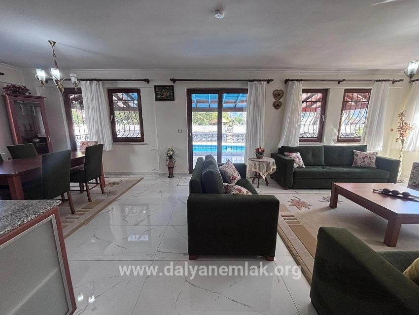5+1 Villa Zum Verkauf Auf Einem 301 M² Großen Grundstück In Dalyan