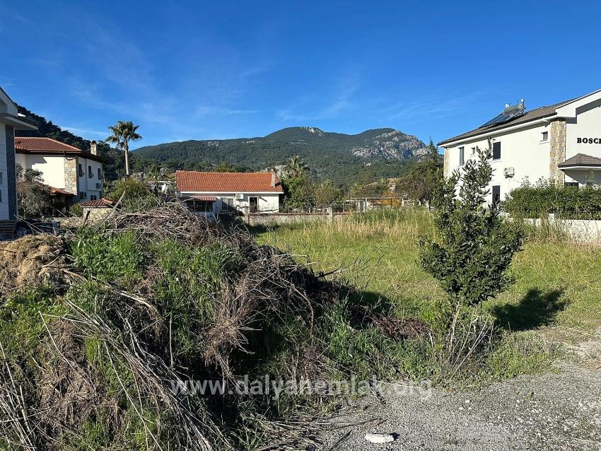 841 M² Großes Grundstück Zum Verkauf In Dalyan Gülpınar Mit 15 % Bebauung.