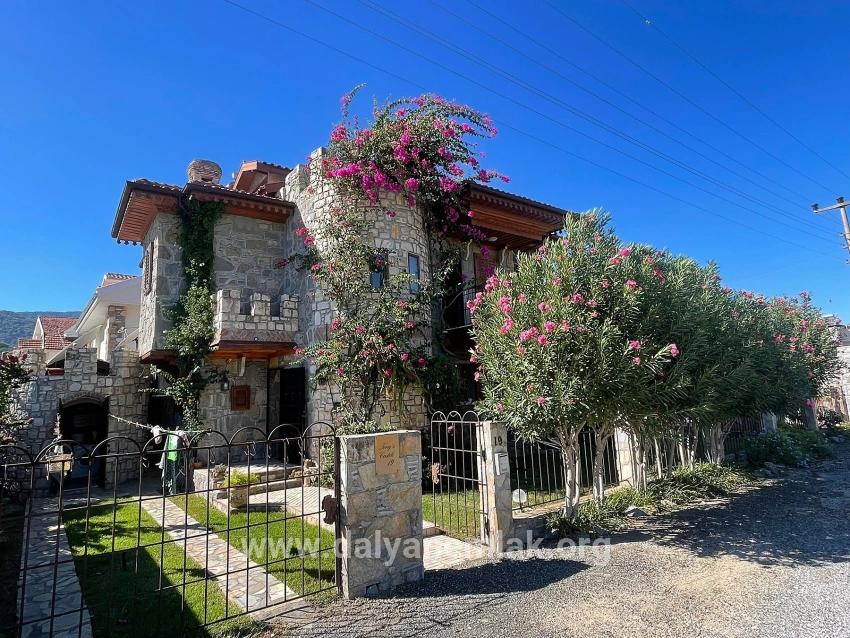 5+1-Zimmer Villa Zu verkaufen in Dalyan Bz. Ortaca - 580 m²