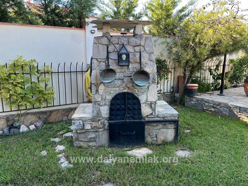 5+1-Zimmer Villa Zu verkaufen in Dalyan Bz. Ortaca - 580 m²