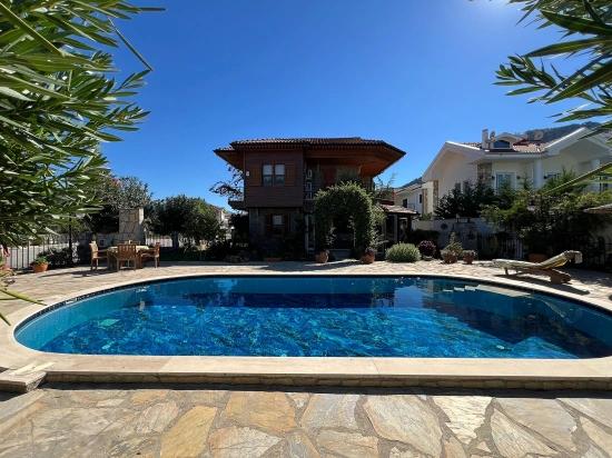Steinvilla Zum Verkauf In Dalyan Gülpınar Auf Einem 580 M² Großen Grundstück