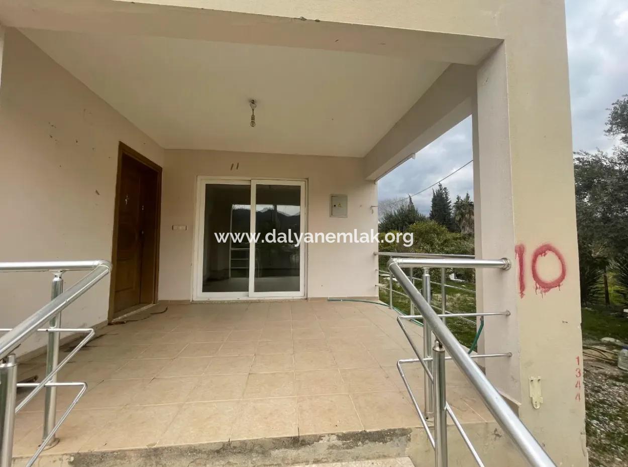 Dorfhäuser Zum Verkauf In Kemalya 1880M2 Grundstück