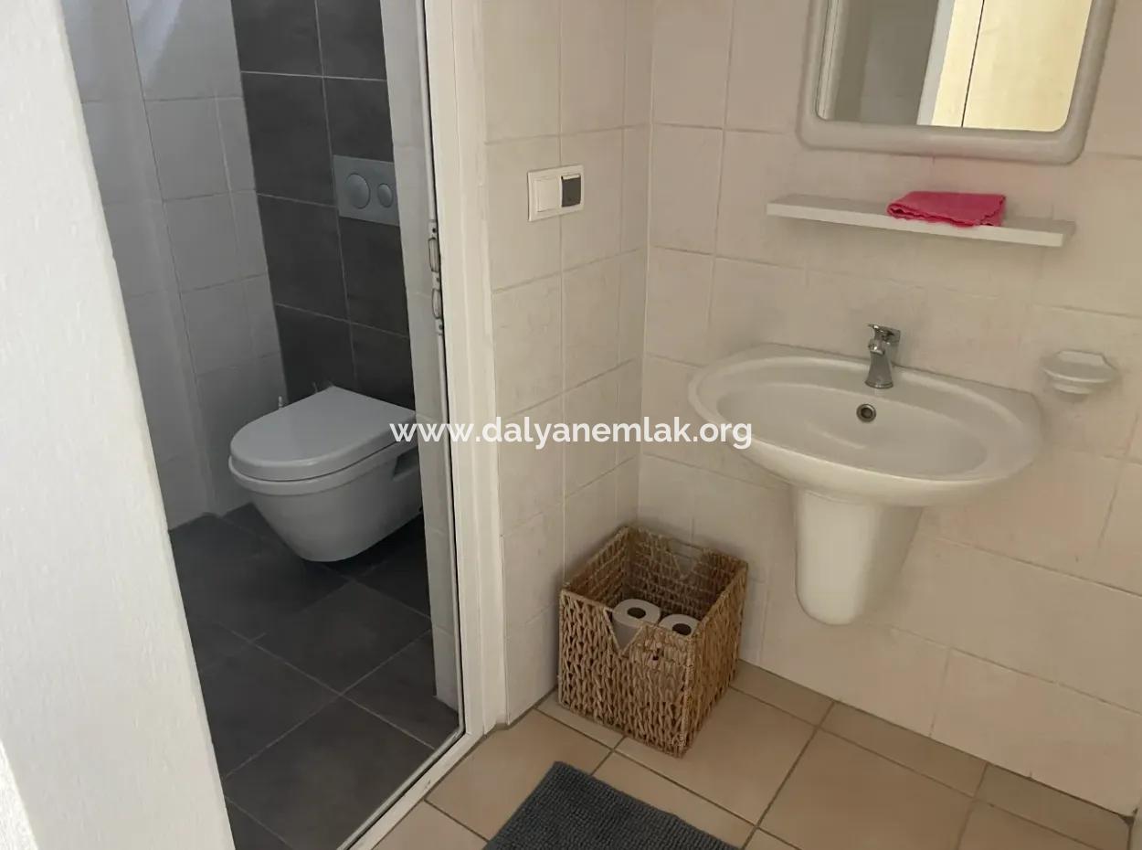 Villa Zum Verkauf In Okçular Auf 1007M2 Grundstück