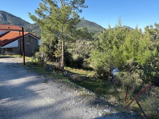 1000 M² Großes Grundstück Mit Meerblick Im Wohngebiet Gökbel Village Zu Verkaufen