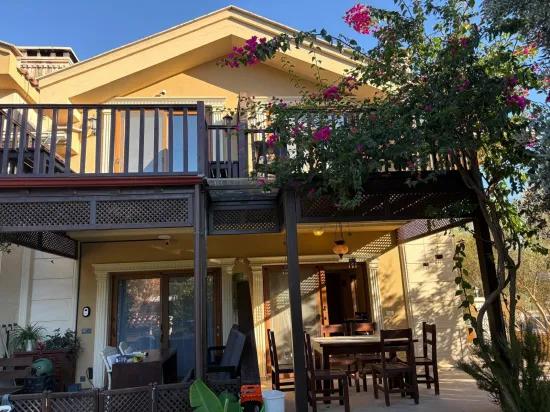 Villa for sale, 4+1, with a view of king tombs In Dalyan, Maraş