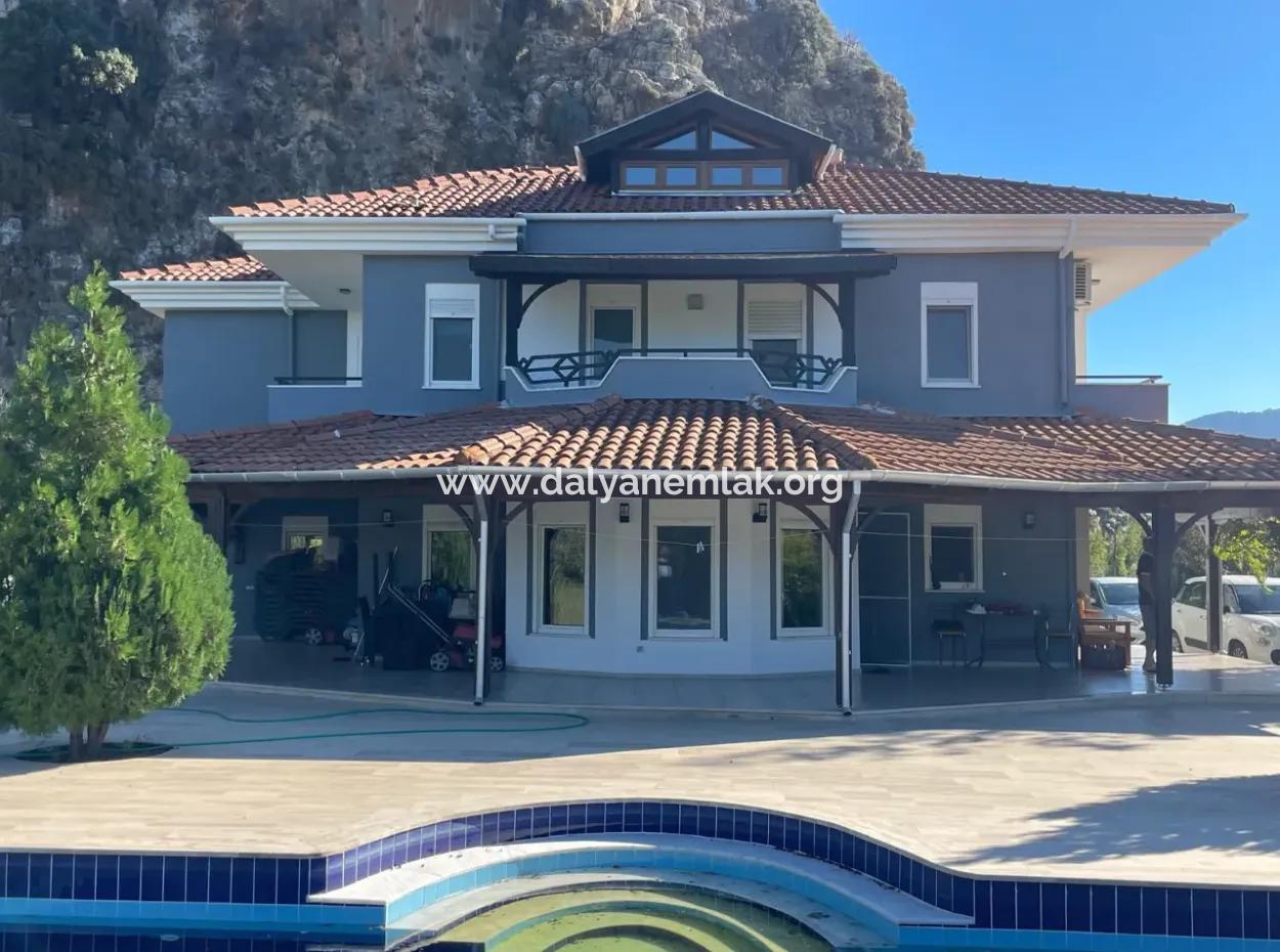 4 2 Villas For Sale In A Plot Of 6000M2 In Dalyan Gulpinar