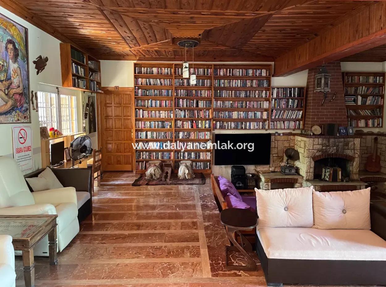 19-Room Hotel For Sale In 7,500 M2 Plot In Dalyanda