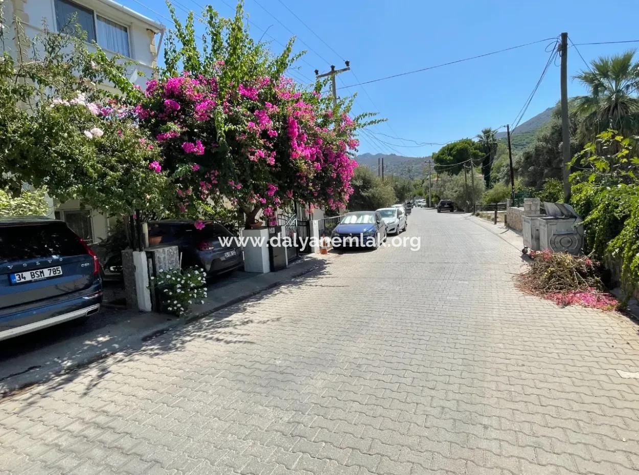 Apart Hotel For Sale In 448M2 Plot Of Land Near The Sea In Selimiyede With Sea View