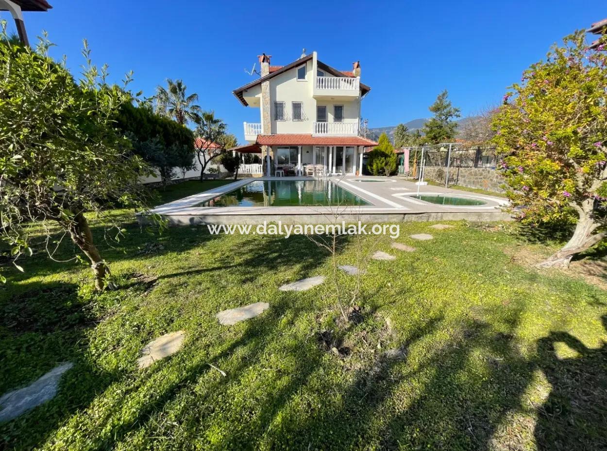 Villa For Sale In 600M2 Land In Dalyan