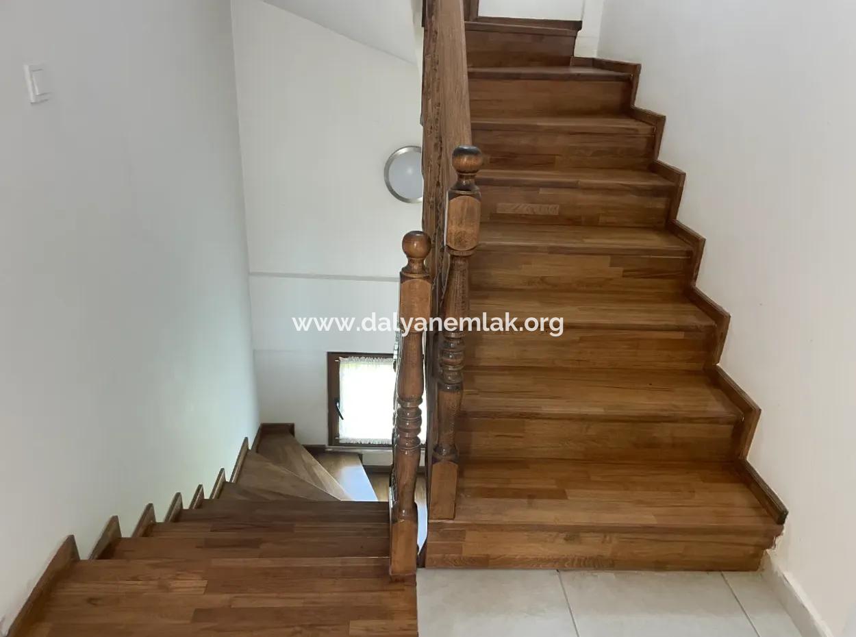 Muğla Ula Köprübaşı Mahallesin In 2378M2 Land In 3 1 Vlla For Sale