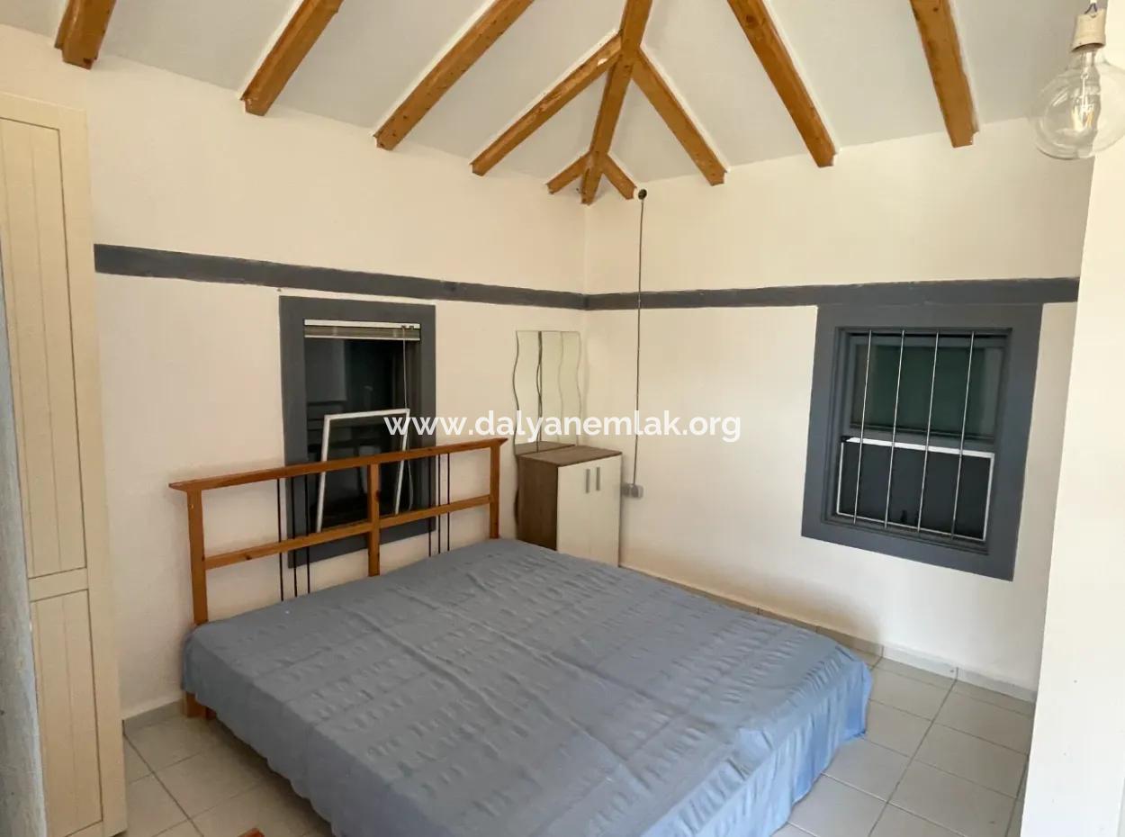 Single Storey House For Sale In A Plot Of 2882 M2 In Eskikoy