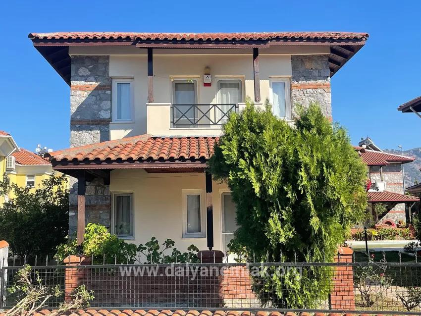 Продажа Виллы 3+1 На Участке В Дальяне