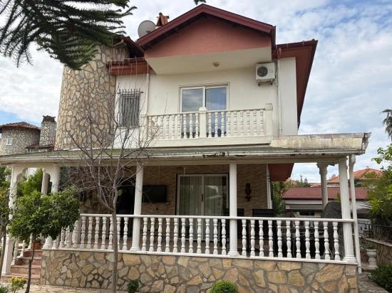Вилла 3+1 На Продажу На Участке 500м2 В Дальян Гюльпынар