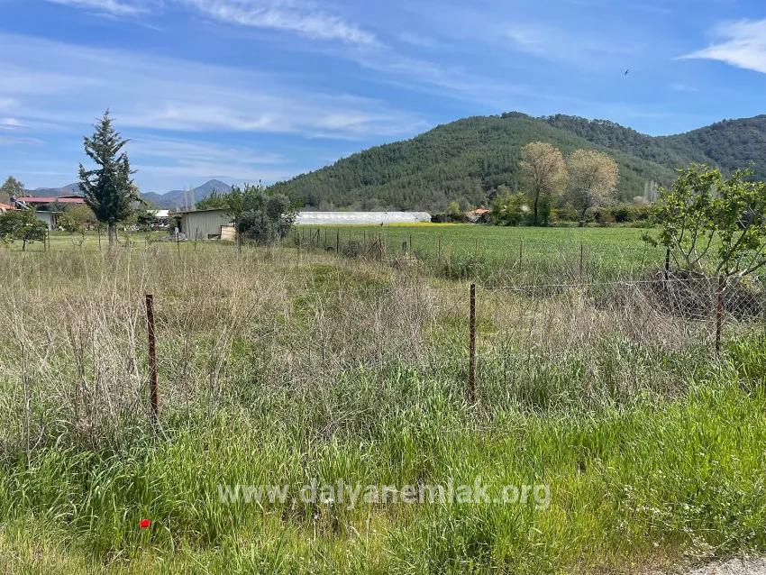 Ortaca Okçular Mah. Satılık Arsa - Konut İmar Durumlu - 736 m²