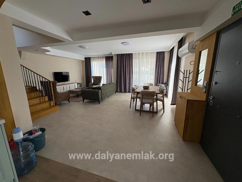 Dalyan'da Gülpınar'da Satılık 4+1 Villa