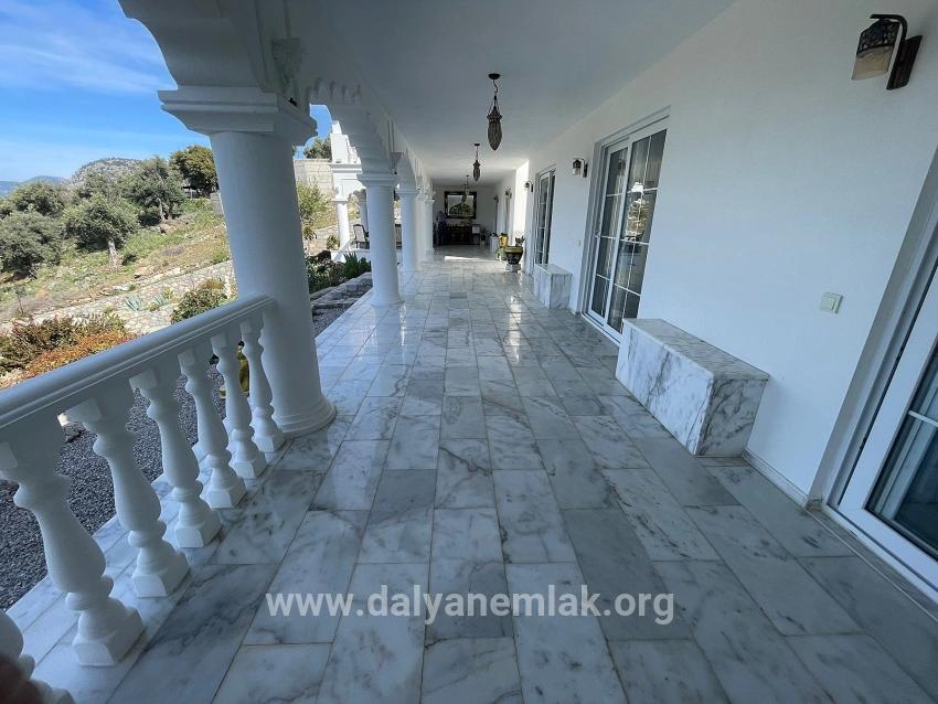 Ortaca Gökbel Mah. Satılık 7+1 Villa - 5.000 m²