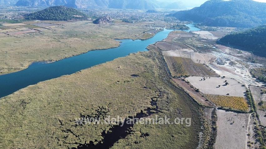 Çandır'da Göle Sıfır 3210m2 Satılık 2b Arazisi