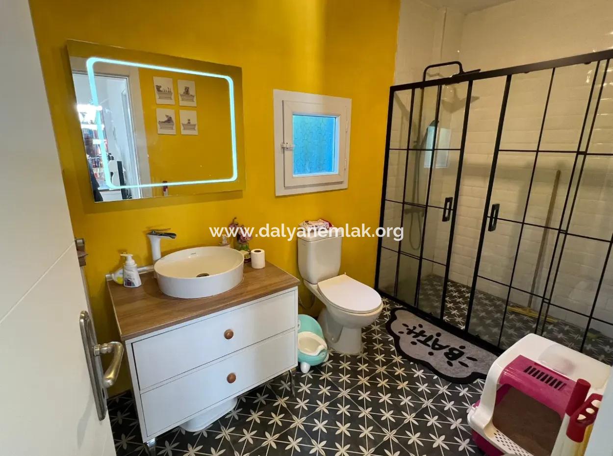 Eskiköy'de 1000M2 Arsa İçerisinde 2+1 Satılık Müstakil Evi