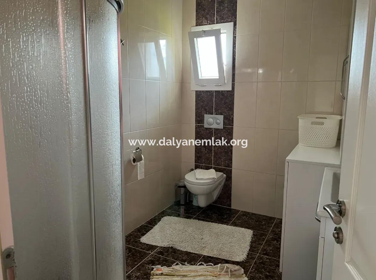 Dalyan'da Köşebaşı 600M2 Arsa İçerisinde 3+1 Satılık Villa