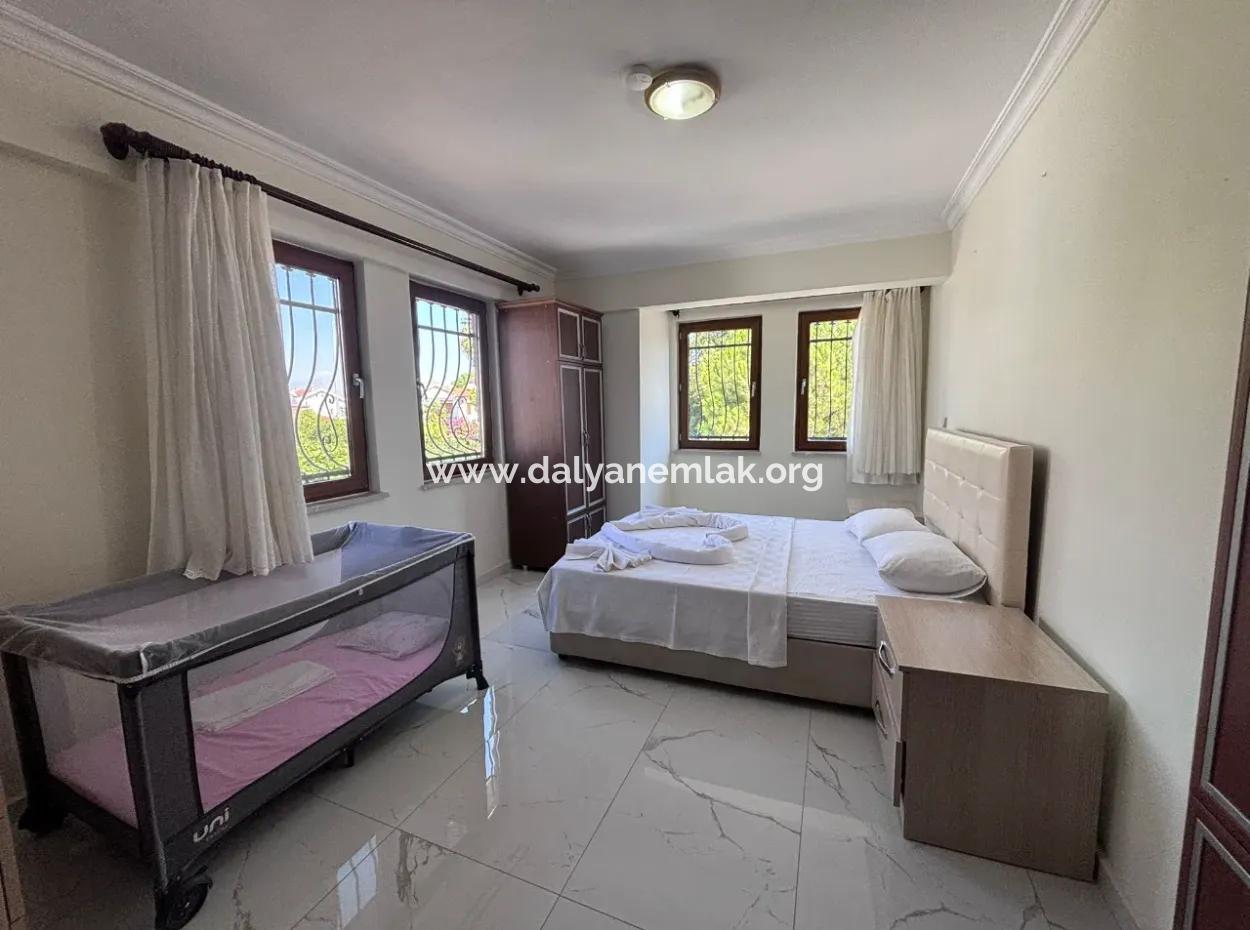 Dalyan Merkezde 301M2 Arsa İçerisinde 5+1 Satılık Villa