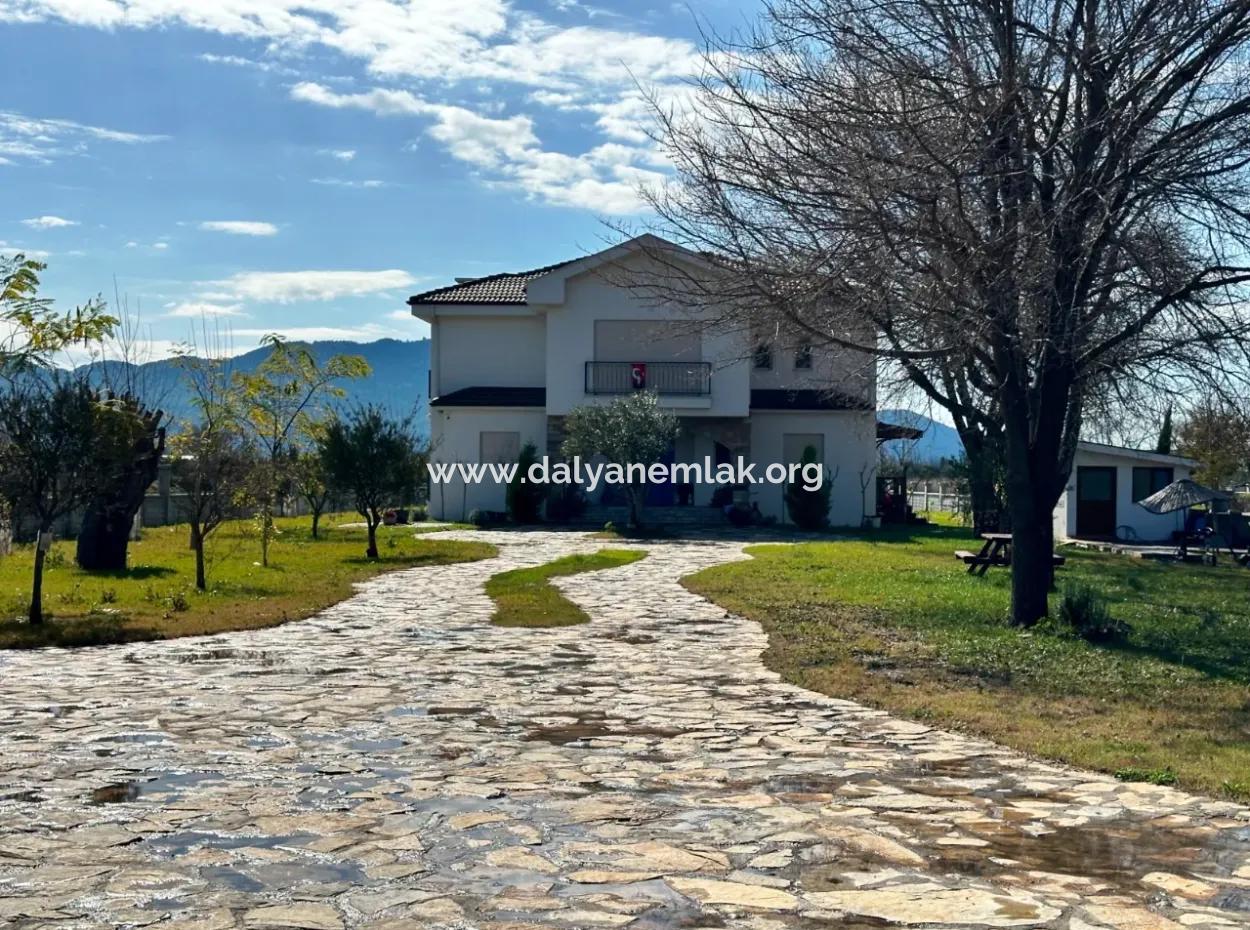 Dalyan Maraşda 5000M2 Arsa İçinde 3+1 Satılık Villa