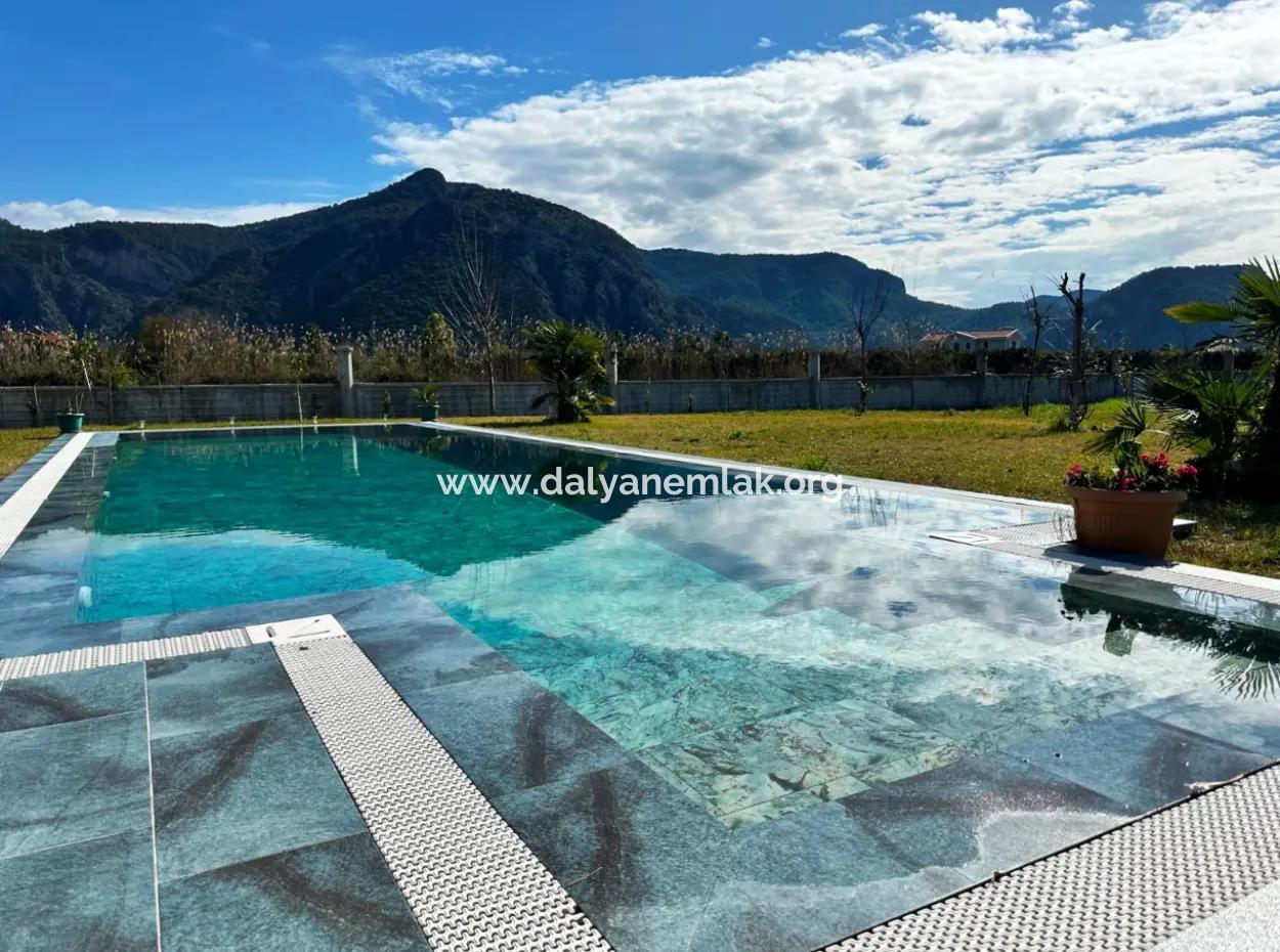 Dalyan Maraşda 5000M2 Arsa İçinde 3+1 Satılık Villa