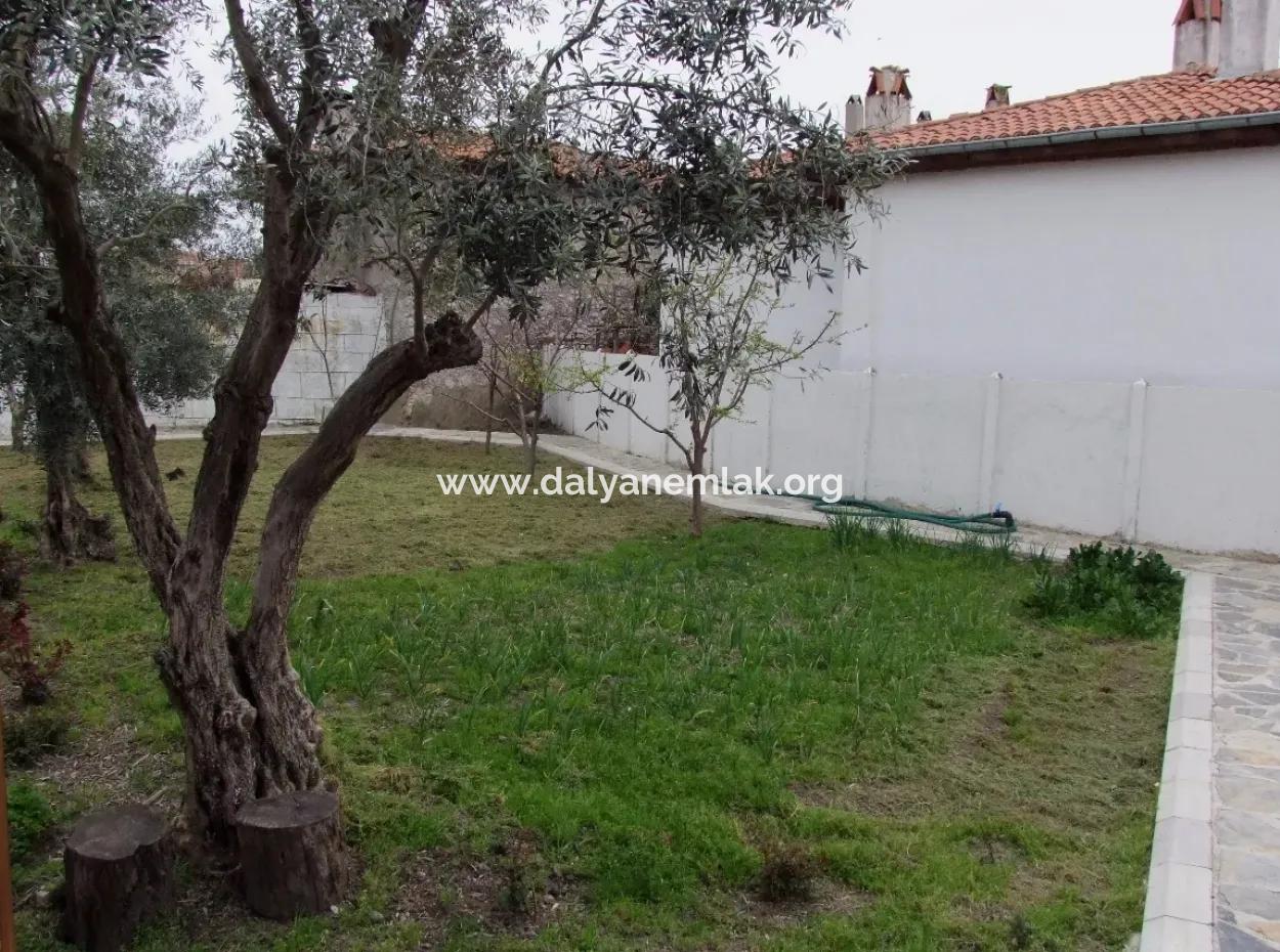 Ulada Satılık Lüks Villa Ulada 1078M2 Arsa İçinde Özel Yapılmış Satılık 4+1 Villa