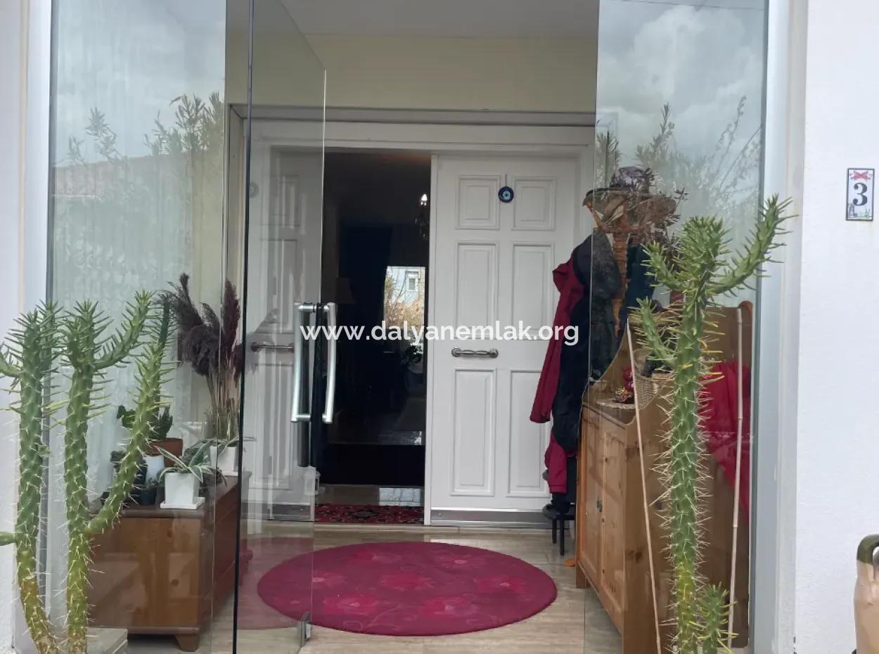 Dalyan 650M2 Arsa İçinde 4+1 Satılık Villa