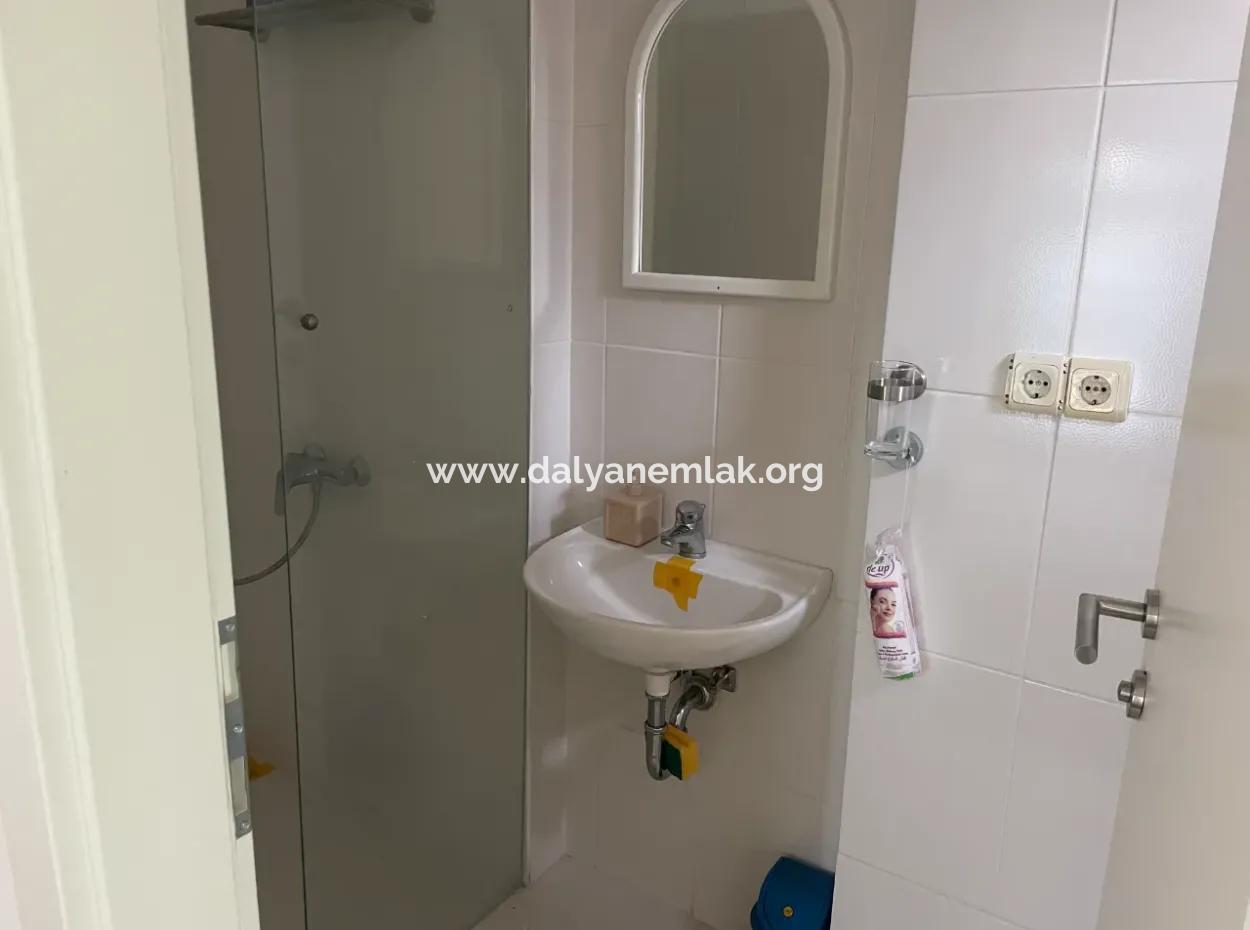 Eskiköy'de 2882 M2 Arsa İçerisinde Müstakil Satılık Tek Katlı Ev