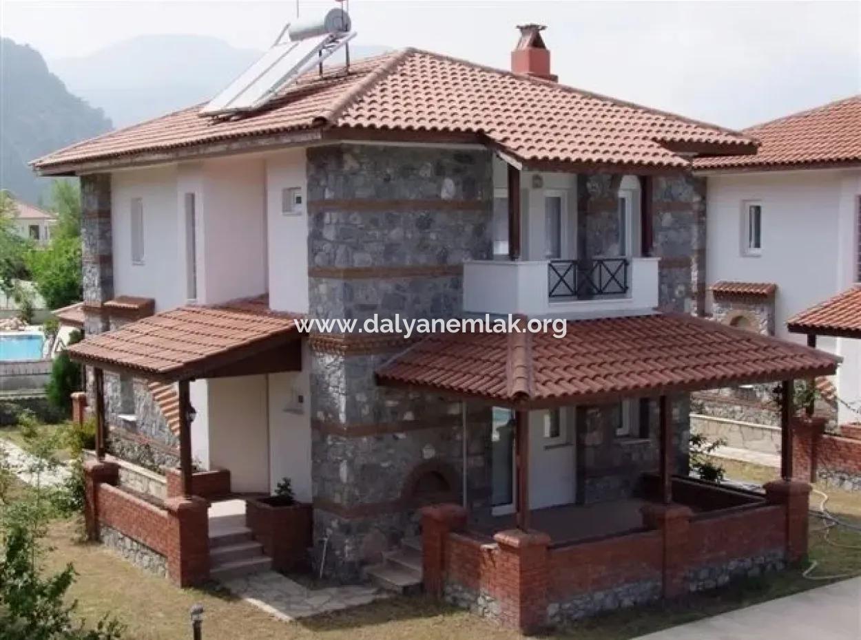 Dalyan'da Site İçerisinde 3+1 Satılık Villa