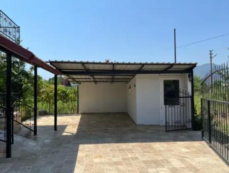 Dalyan'da Köşebaşı 600M2 Arsa İçerisinde 3+1 Satılık Villa