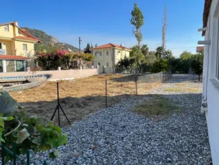 Dalyan Maraşda 677M2 Arsa İçinde Satılık Mustakil Villa Ev