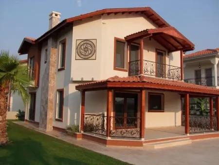 Dalyan Satılık Villa Dalyan 675M2 Arsa İçinde 4+1 Müstakil Satılık Villa